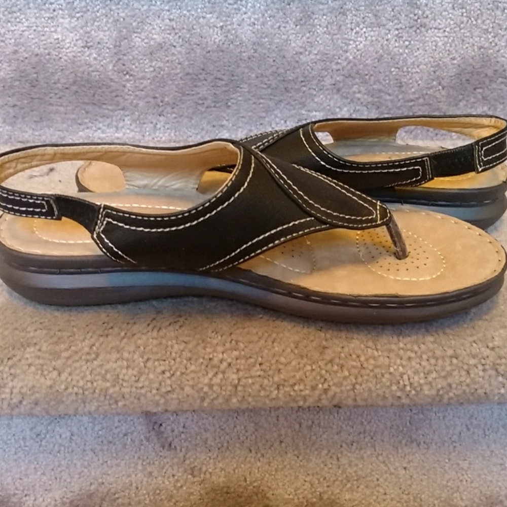 Shoes - Picture 6 of 6